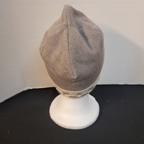 Authentic COACH Merino wool silver & cream winter toque hat beanie - Picture 3 of 6